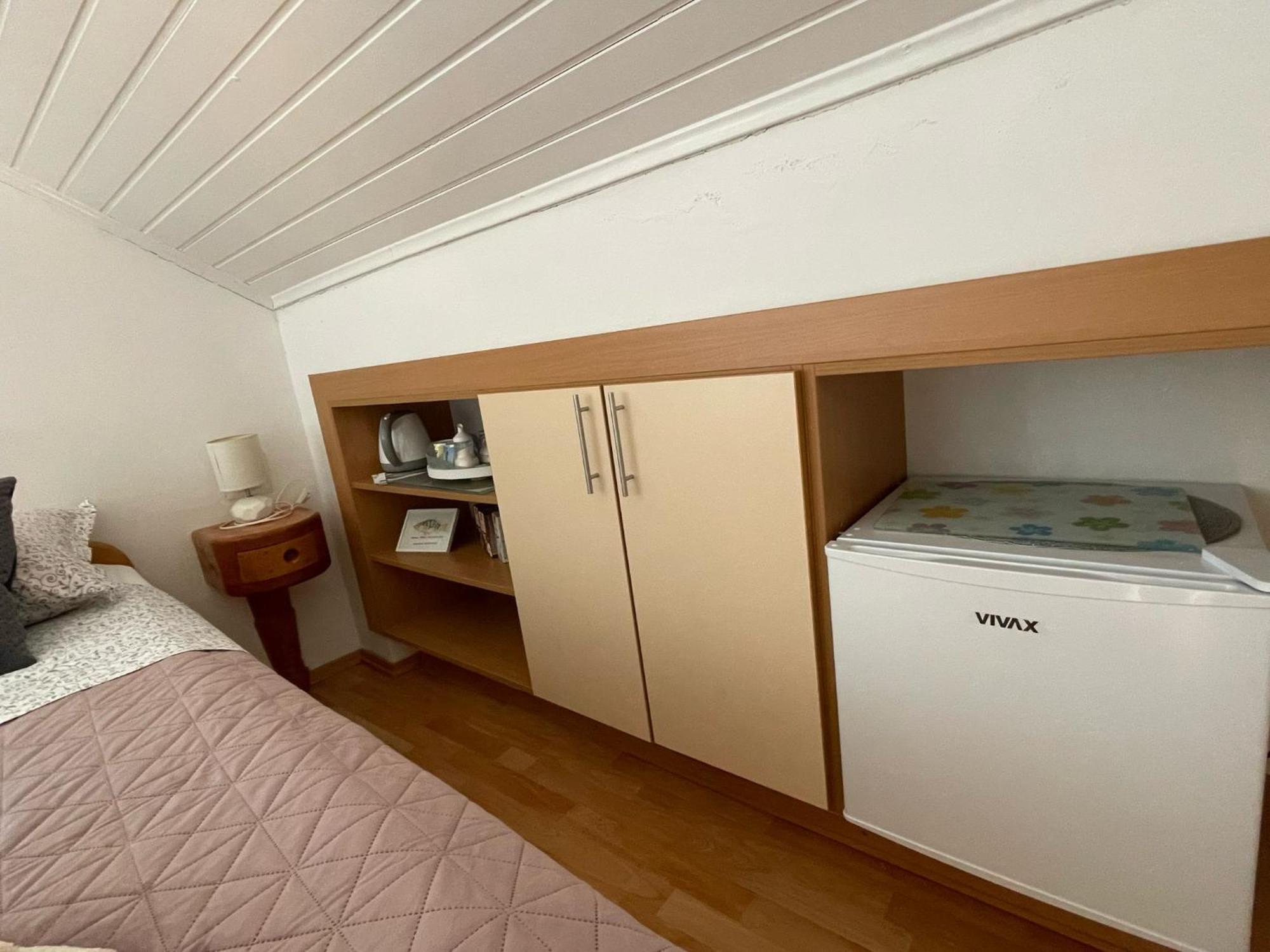 Apartments & Room Nina Korčula Buitenkant foto