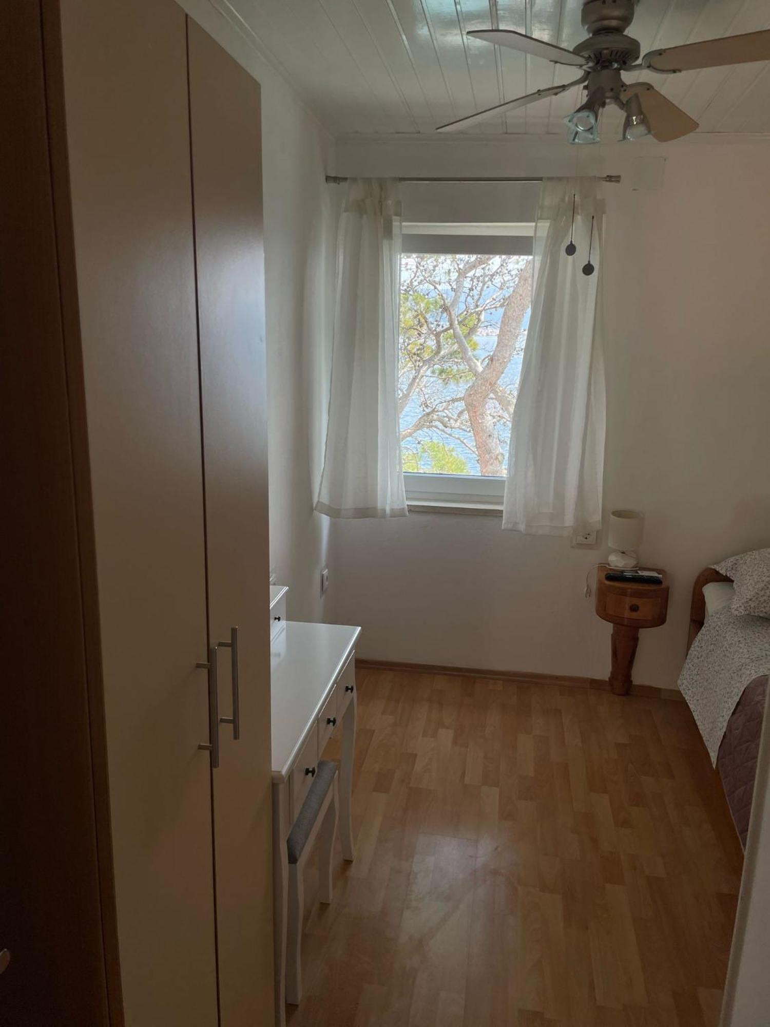 Apartments & Room Nina Korčula Buitenkant foto